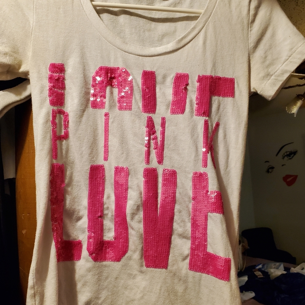 Brand new pink T-shirt